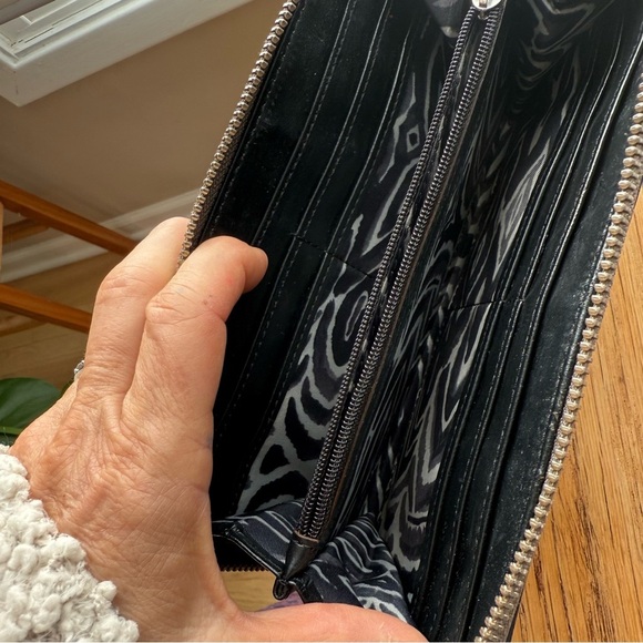 Stella & Dot Metallic Zip-Around Wallet With Tassel Accent - Picture 6 of 7